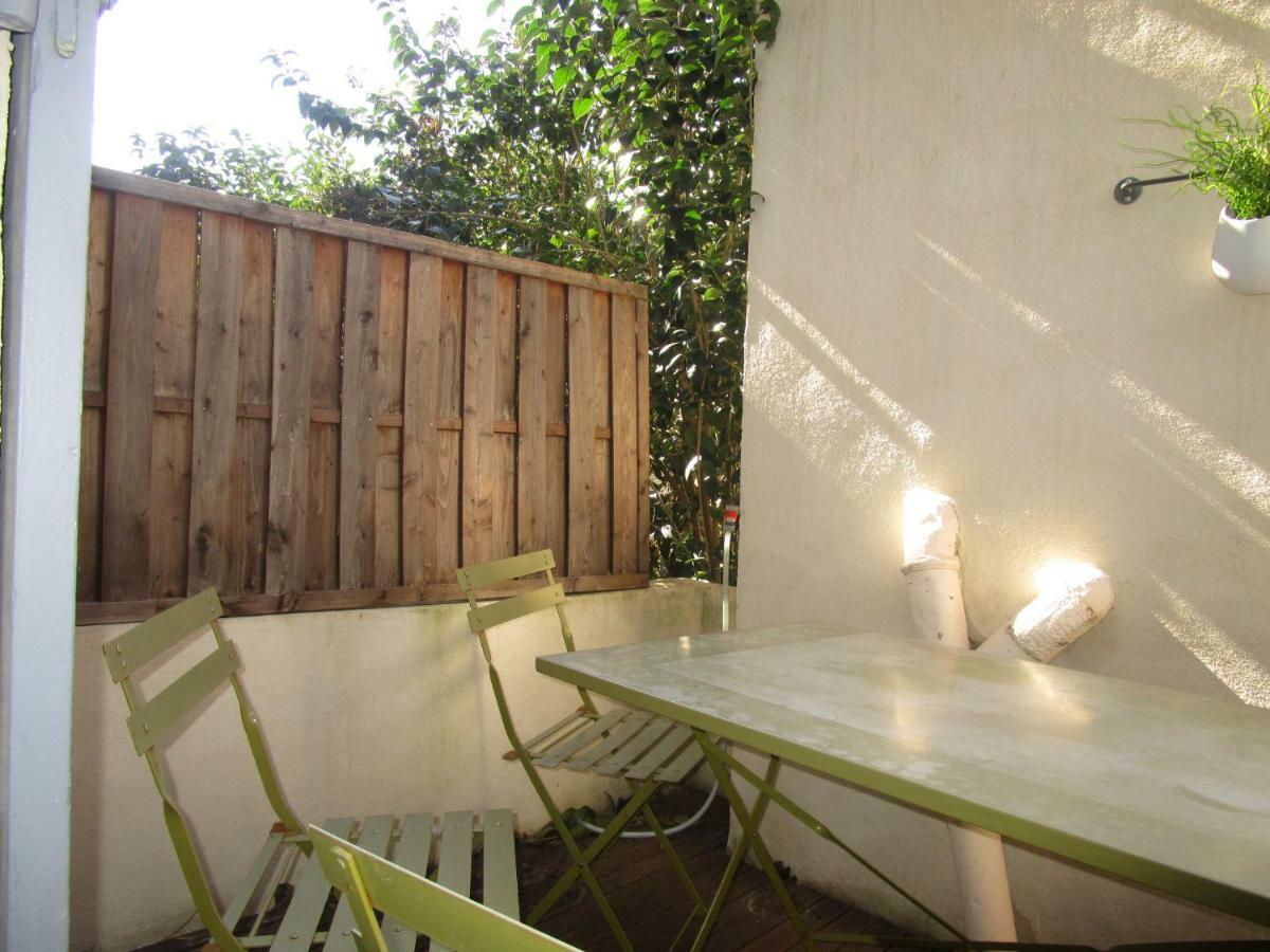 Maison 3 Chambres - Terrasse - Climatisation 10 Minutes A Pied Du Pont D'Avignon Luaran gambar