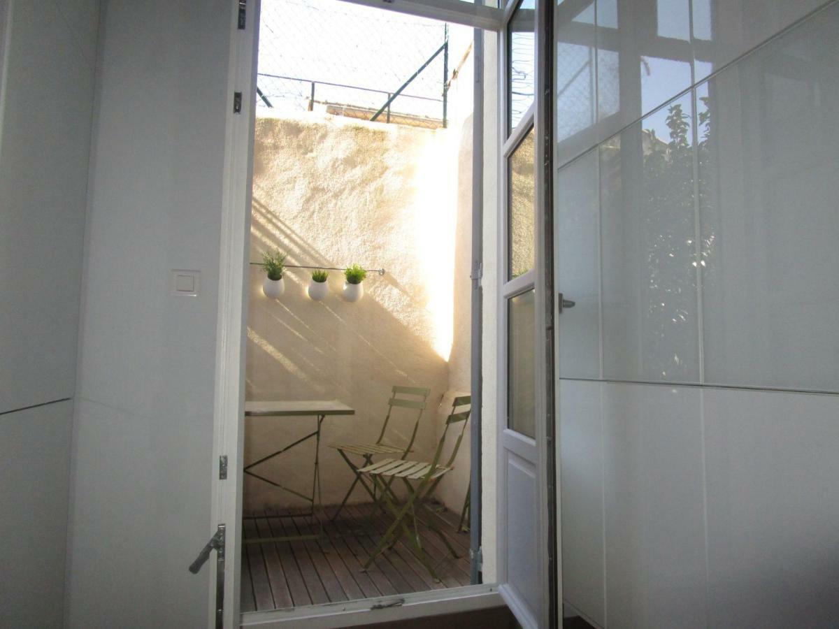 Maison 3 Chambres - Terrasse - Climatisation 10 Minutes A Pied Du Pont D'Avignon Luaran gambar